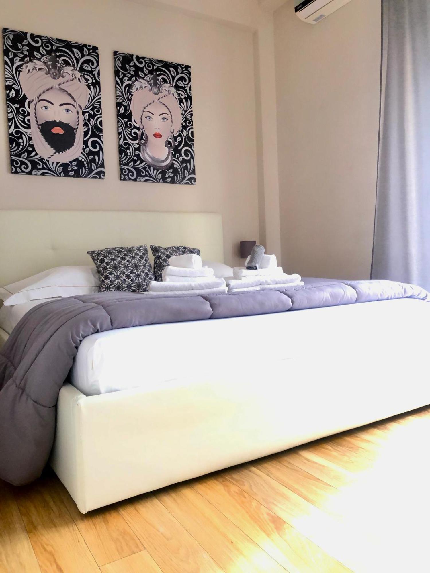 Taormina Center Private Apartments By Fragranza Di Sicilia Bagian luar foto