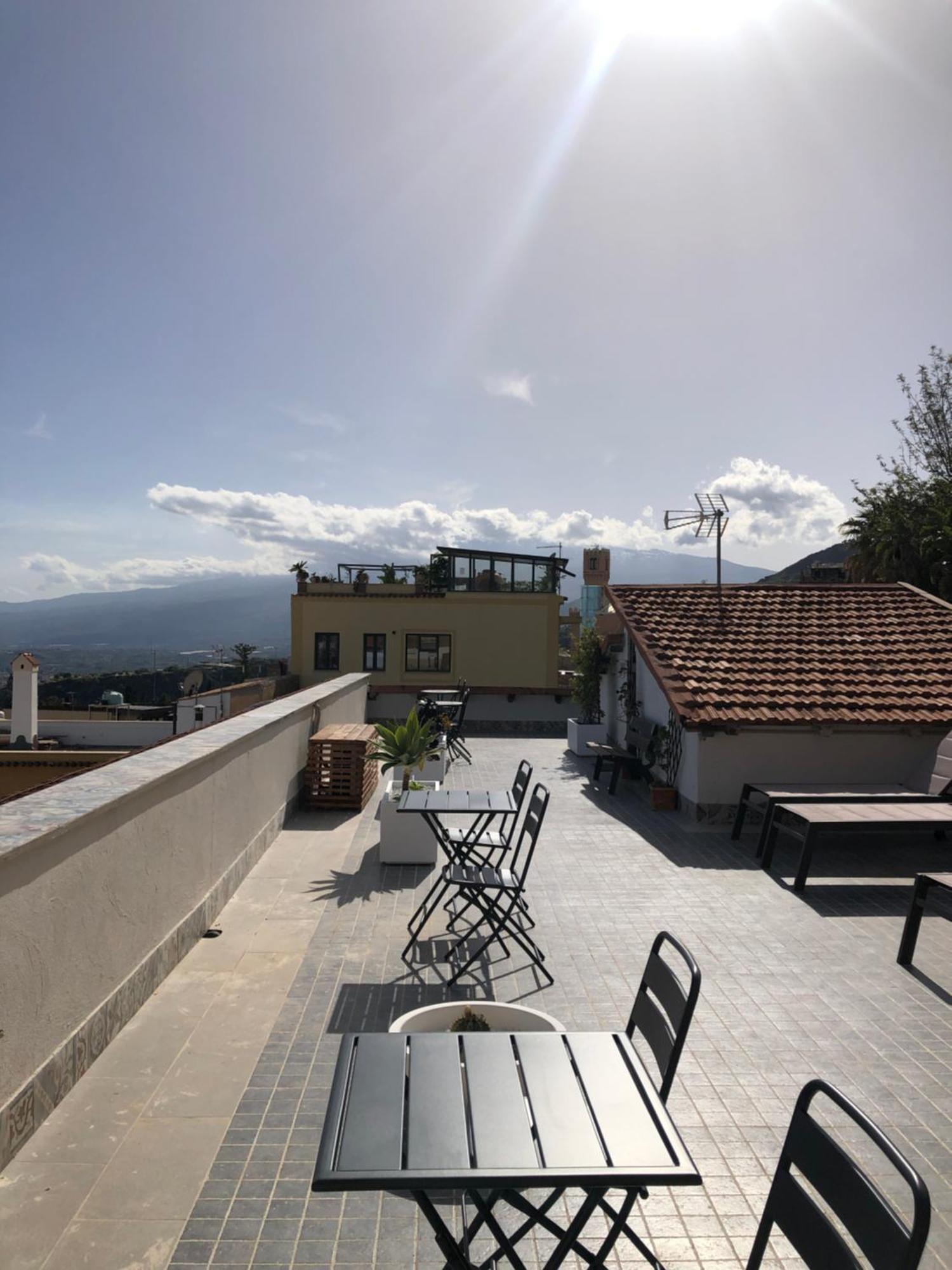 Taormina Center Private Apartments By Fragranza Di Sicilia Bagian luar foto