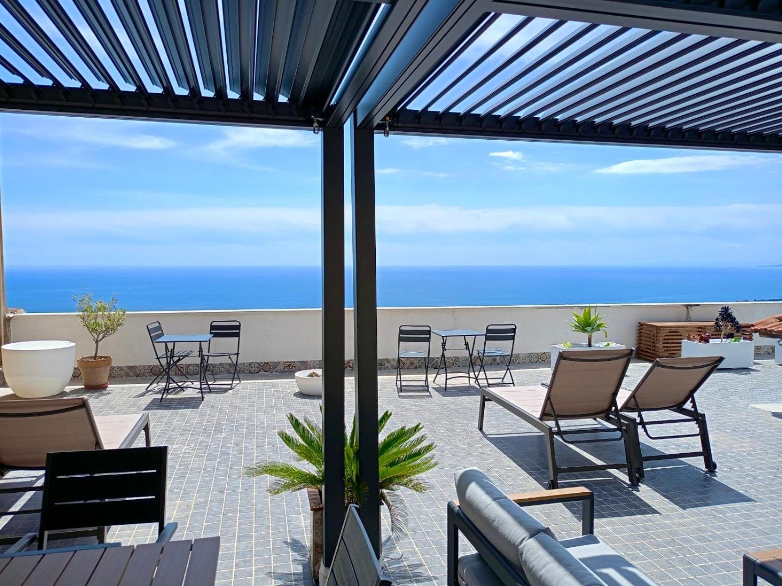Taormina Center Private Apartments By Fragranza Di Sicilia Bagian luar foto